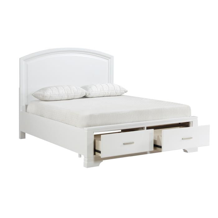 1520WH-1-Bedroom (3) Queen Platform Bed with Footboard Storage