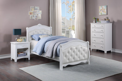 Mcraft Full Bed -White/White Pu in White image